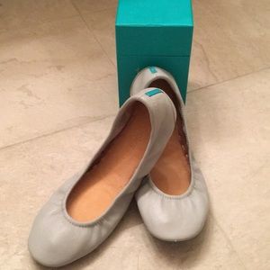 Cool gray Tieks